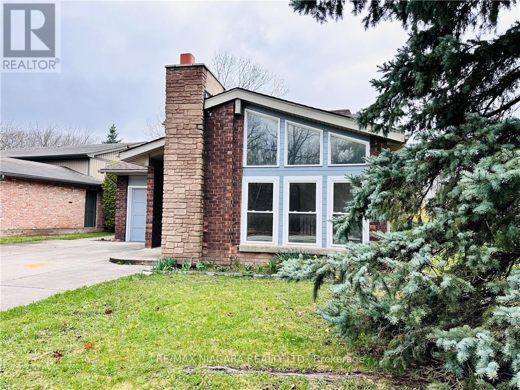 27 Tremont Drive, St. Catharines, Ontario  L2T 3A7 - Photo 3 - X8204062