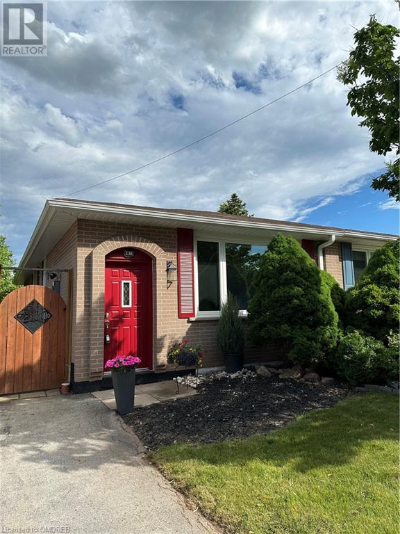 138 Oakdale Drive, Oakville, Ontario  L6H 1J3 - Photo 1 - 40563772