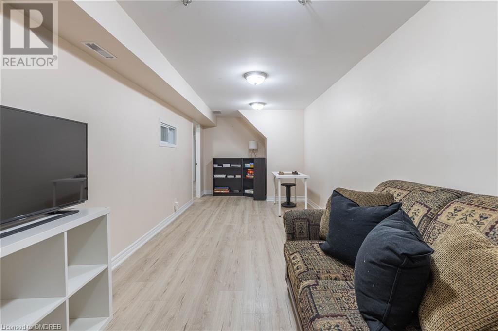 138 Oakdale Drive, Oakville, Ontario  L6H 1J3 - Photo 22 - 40563772
