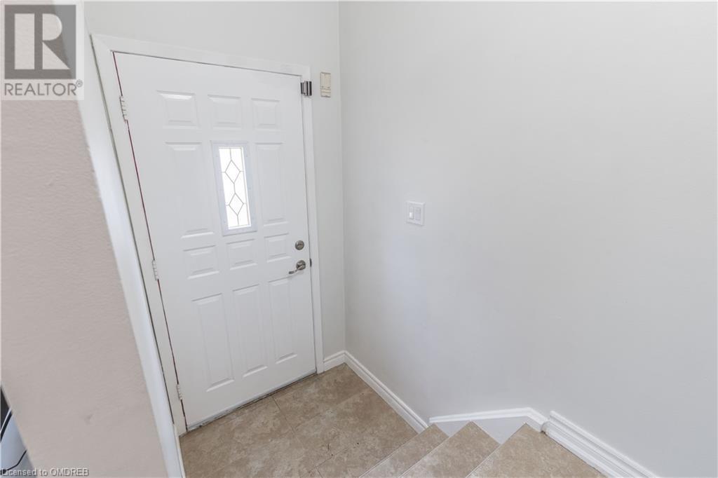 138 Oakdale Drive, Oakville, Ontario  L6H 1J3 - Photo 5 - 40563772