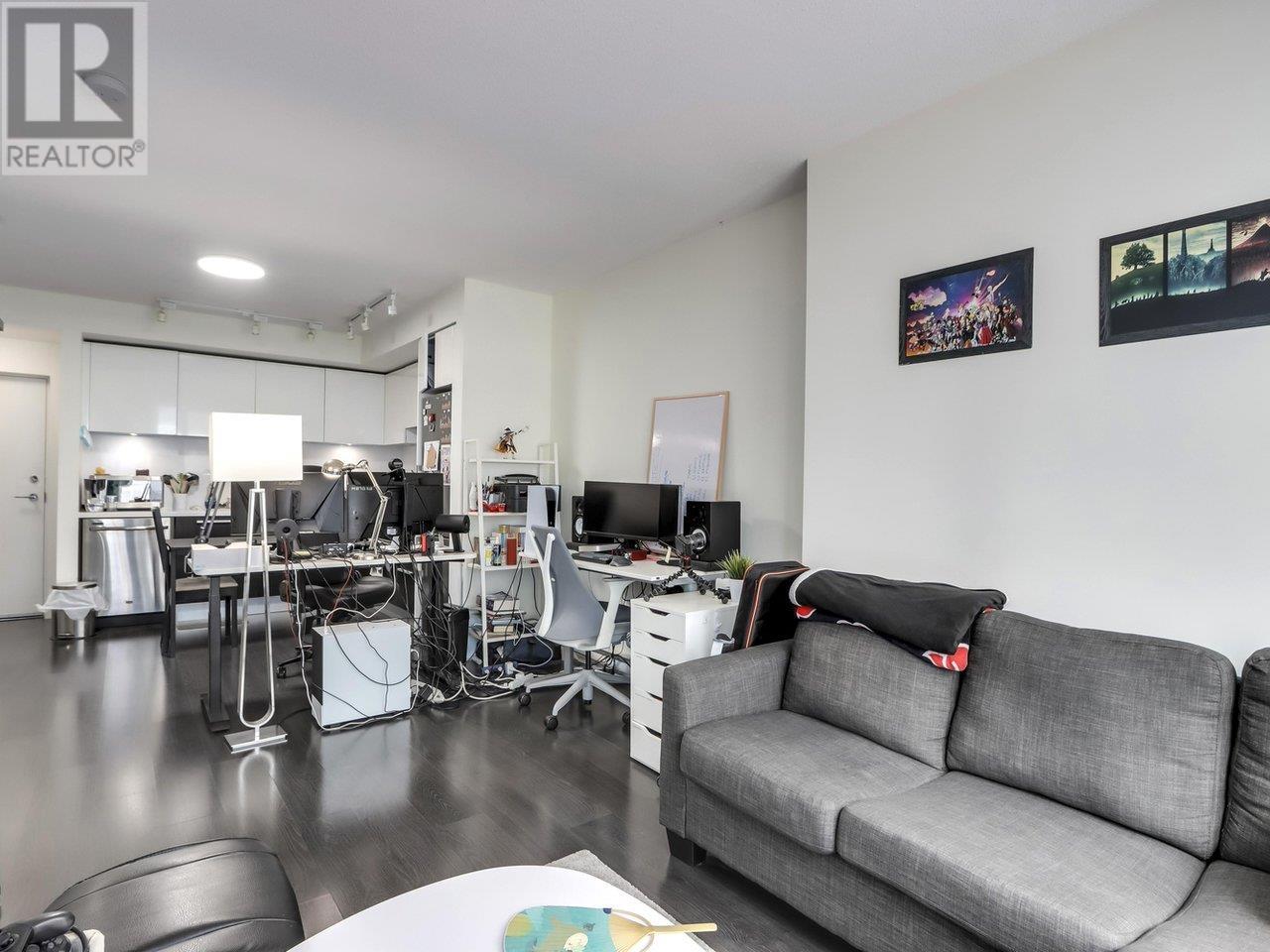 303 6333 Silver Avenue, Burnaby, British Columbia  V5H 0C3 - Photo 6 - R2866409