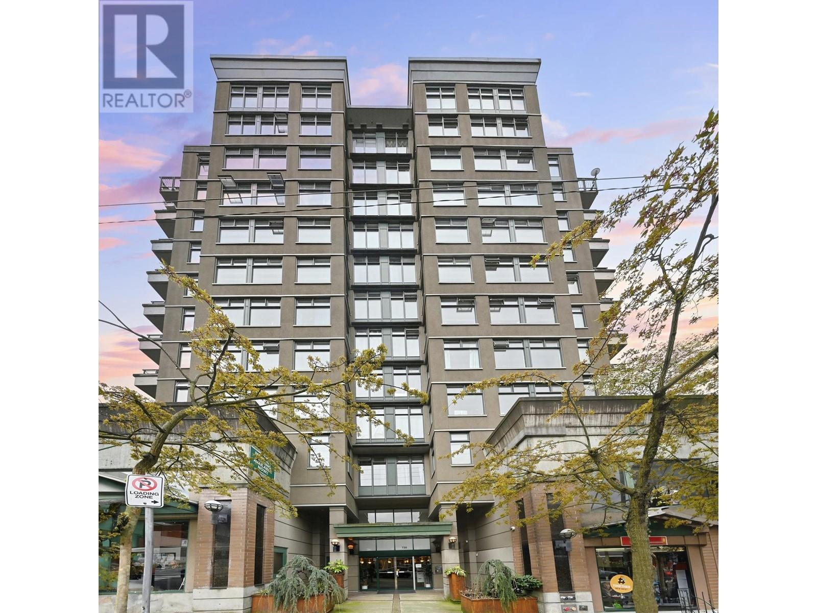 402 720 Carnarvon Street, New Westminster, British Columbia  V3M 6S2 - Photo 1 - R2866455