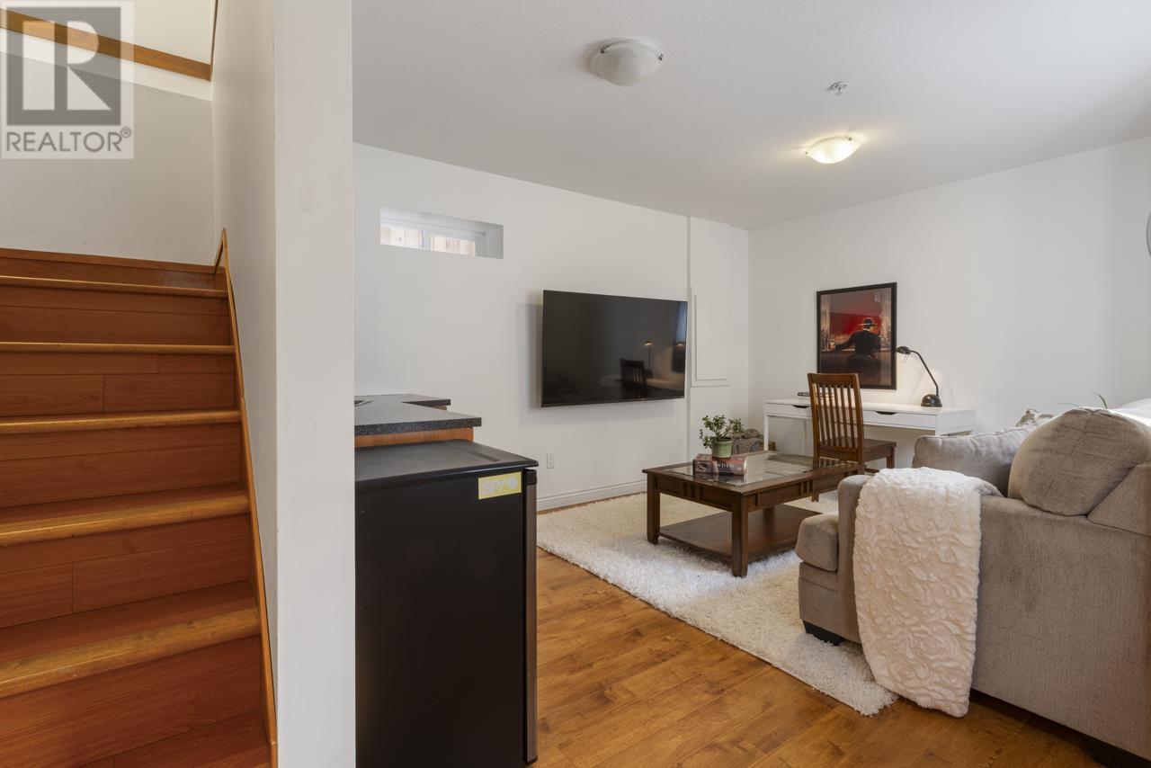 822 E 10th Avenue, Vancouver, British Columbia  V5T 2B1 - Photo 21 - R2866475