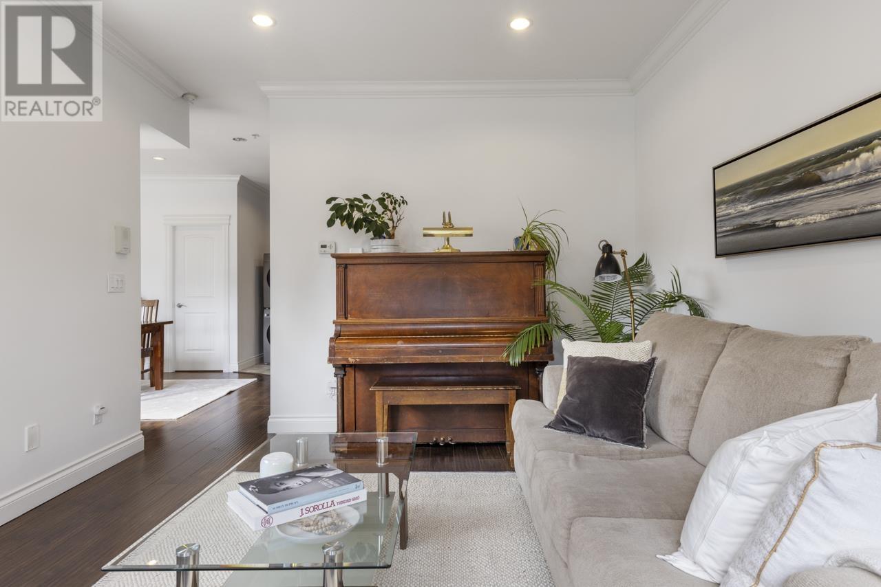 822 E 10th Avenue, Vancouver, British Columbia  V5T 2B1 - Photo 4 - R2866475