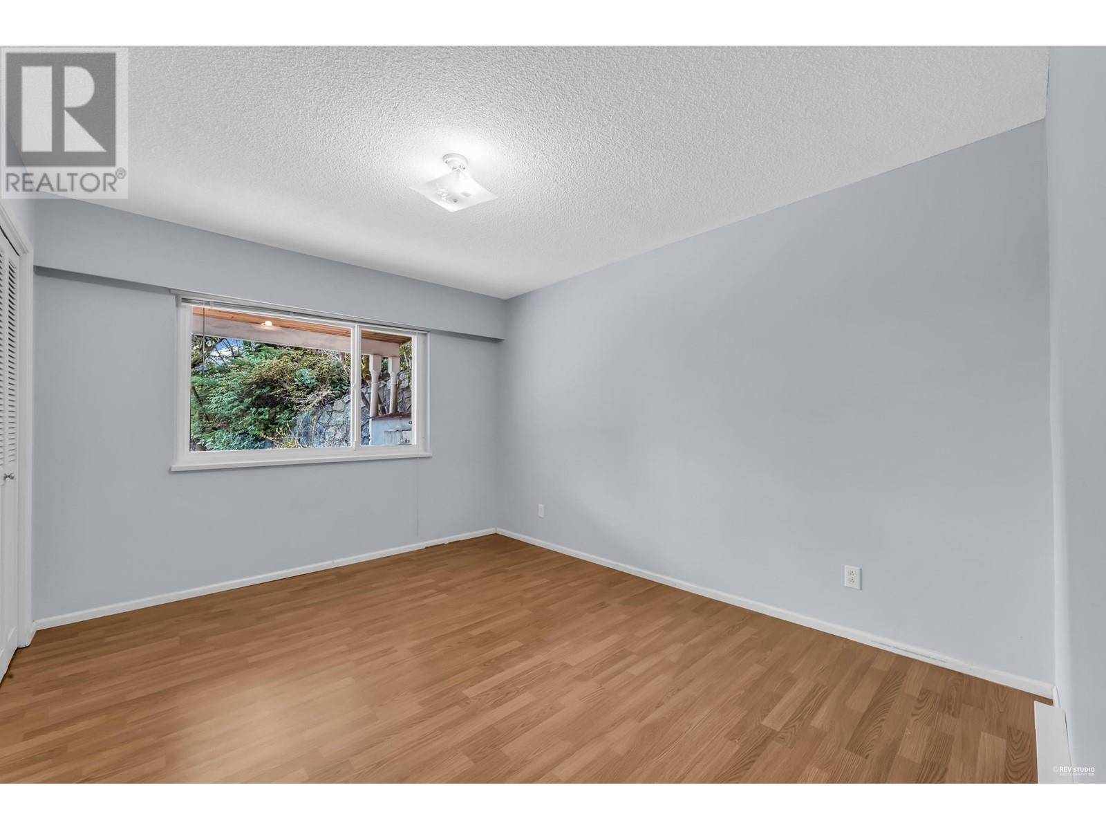 1181 Chartwell Drive, West Vancouver, British Columbia  V7S 2R1 - Photo 24 - R2866420
