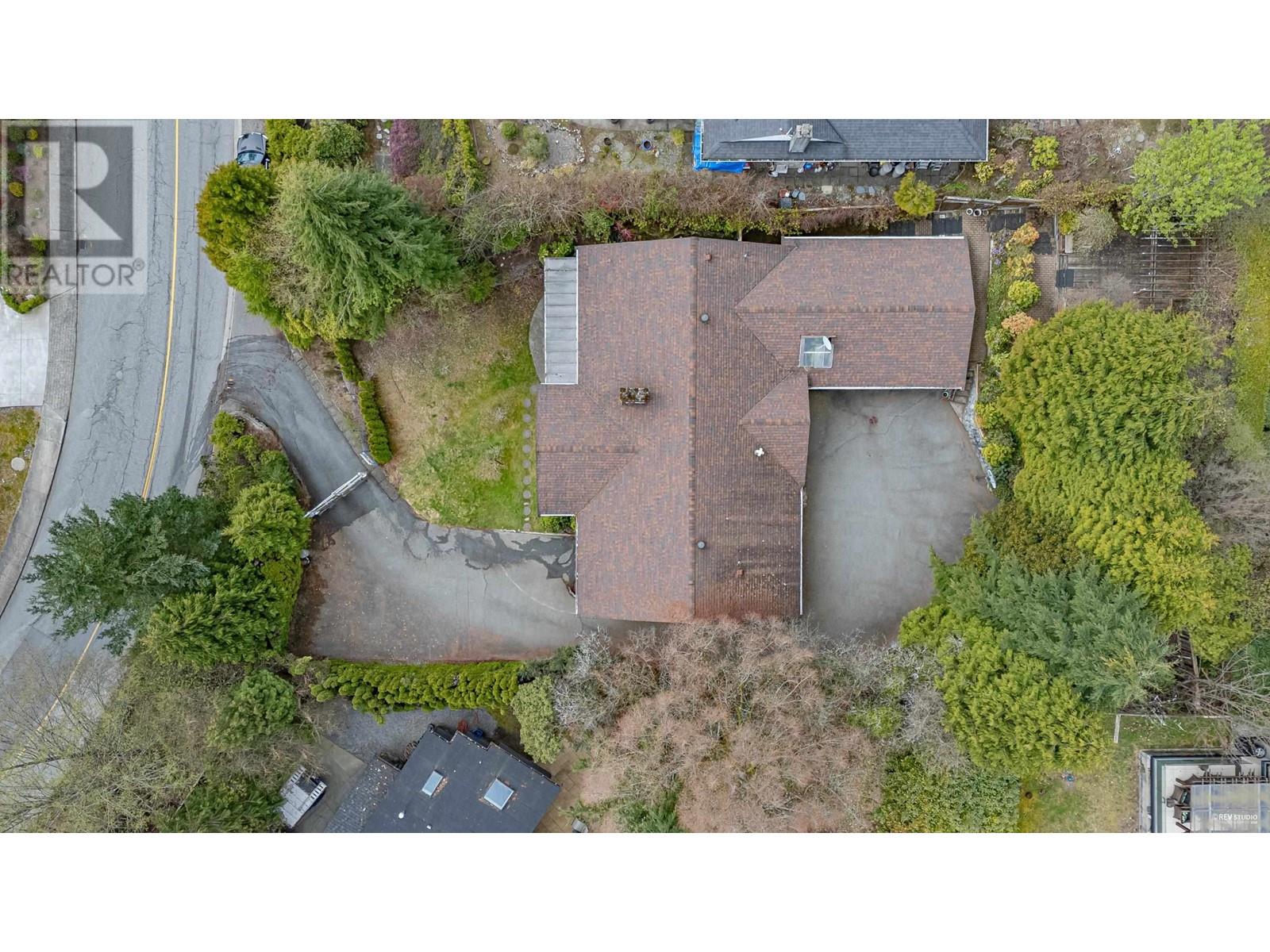 1181 Chartwell Drive, West Vancouver, British Columbia  V7S 2R1 - Photo 38 - R2866420