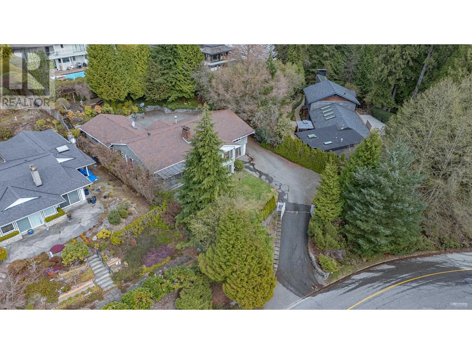 1181 Chartwell Drive, West Vancouver, British Columbia  V7S 2R1 - Photo 39 - R2866420