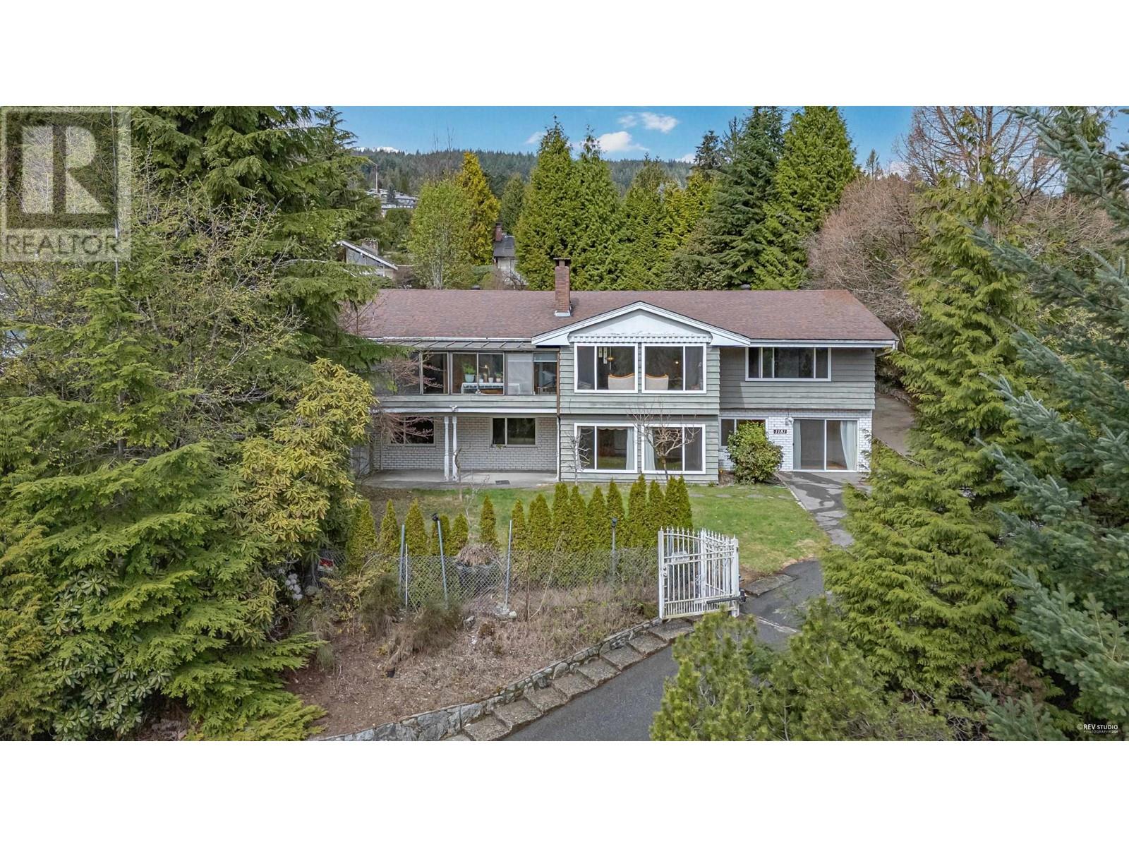 1181 Chartwell Drive, West Vancouver, British Columbia  V7S 2R1 - Photo 40 - R2866420