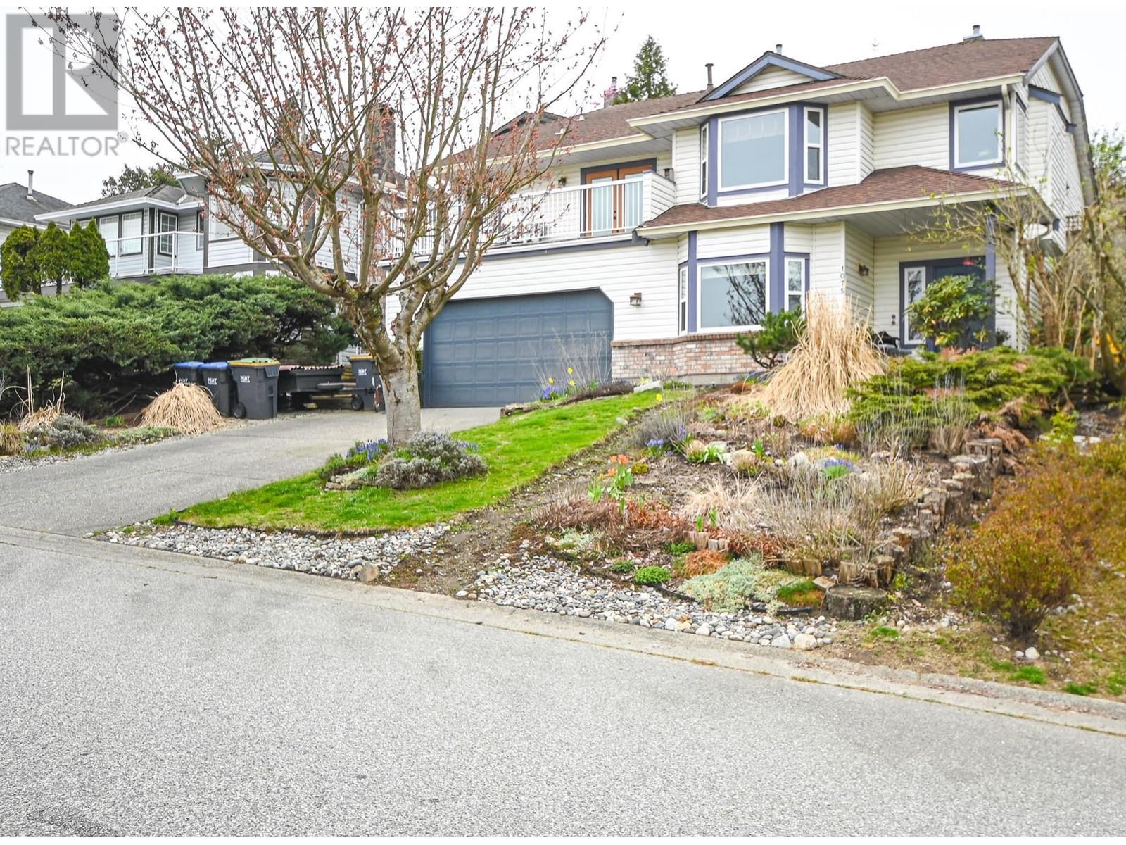 1075 Fraserview Street, Port Coquitlam, British Columbia  V3C 5H4 - Photo 1 - R2866441