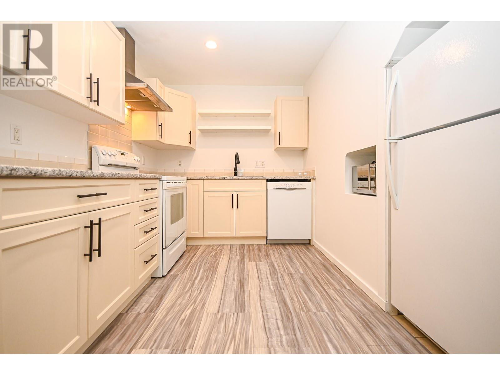 1075 Fraserview Street, Port Coquitlam, British Columbia  V3C 5H4 - Photo 27 - R2866441