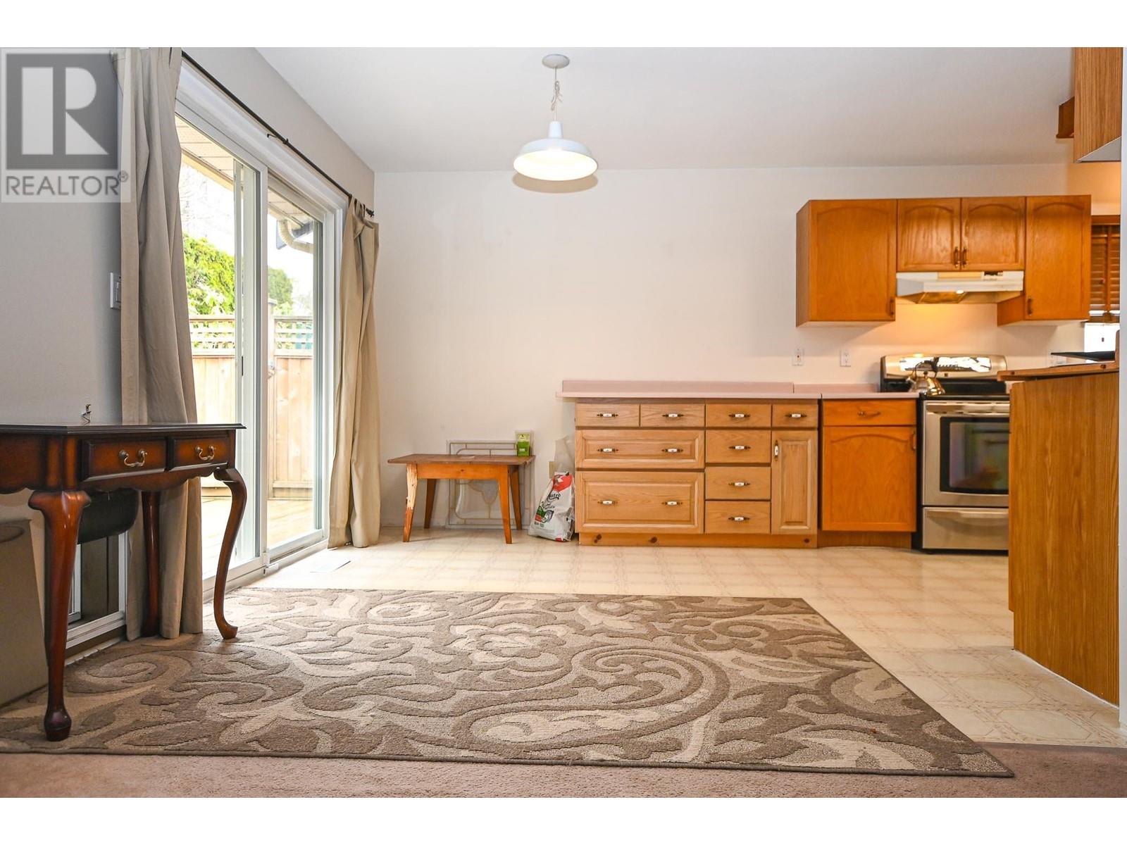 1075 Fraserview Street, Port Coquitlam, British Columbia  V3C 5H4 - Photo 8 - R2866441