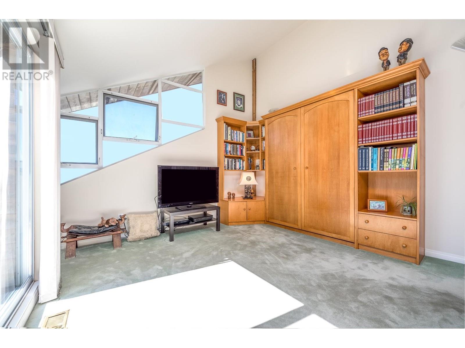 598 Tsawwassen Beach Road, Delta, British Columbia  V4M 4C7 - Photo 16 - R2866480
