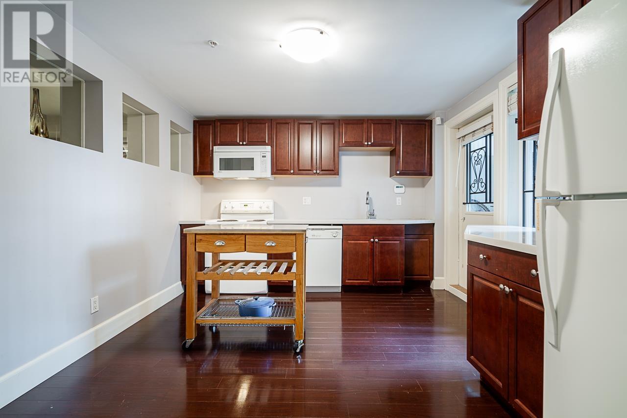 3257 W 11th Avenue, Vancouver, British Columbia  V6K 2M9 - Photo 12 - R2866481