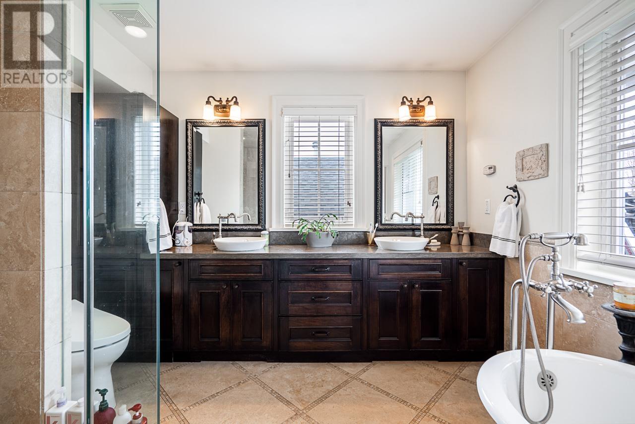 3257 W 11th Avenue, Vancouver, British Columbia  V6K 2M9 - Photo 7 - R2866481