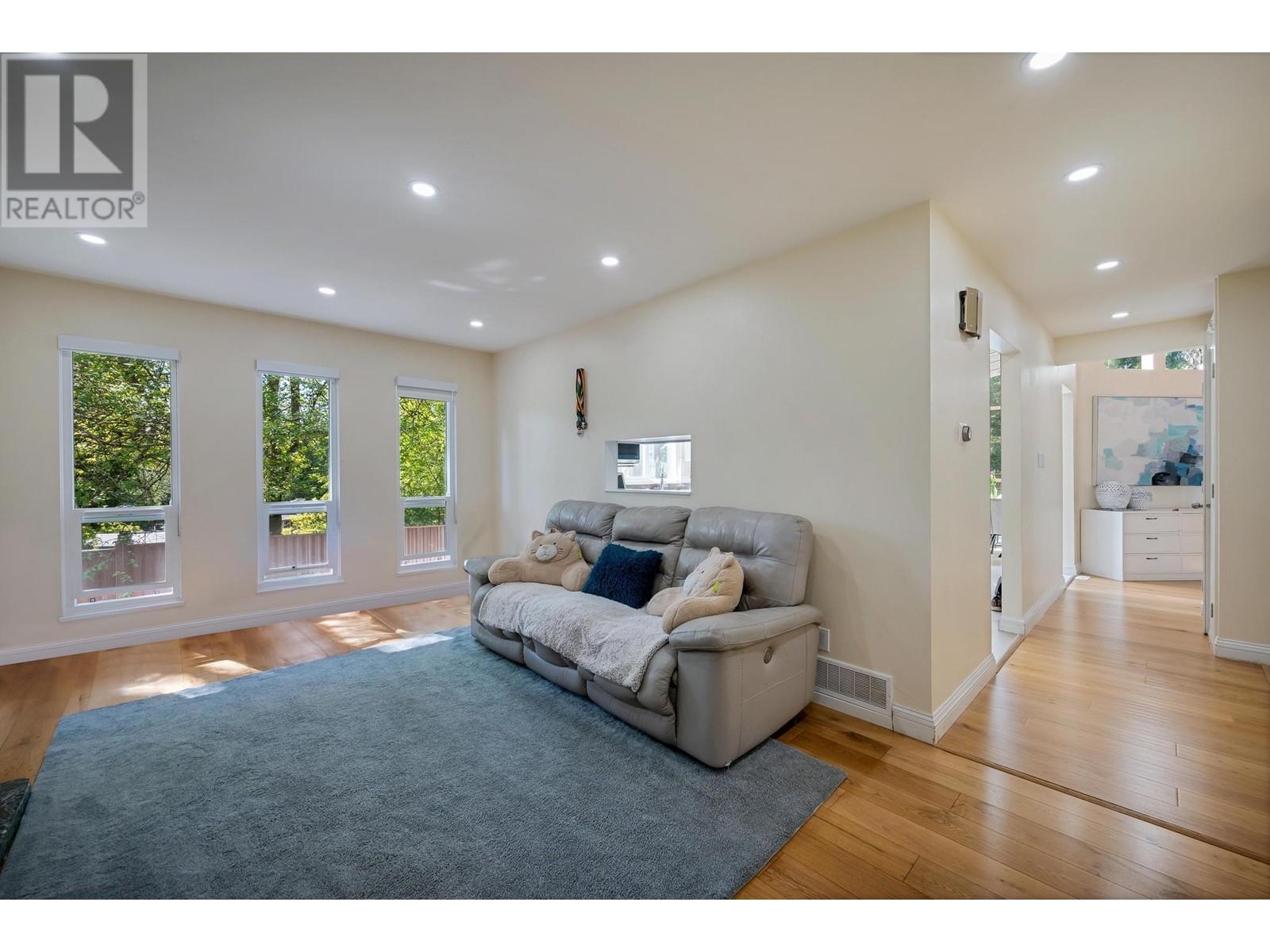 4251 Golf Drive, North Vancouver, British Columbia  V7G 2A2 - Photo 15 - R2866528
