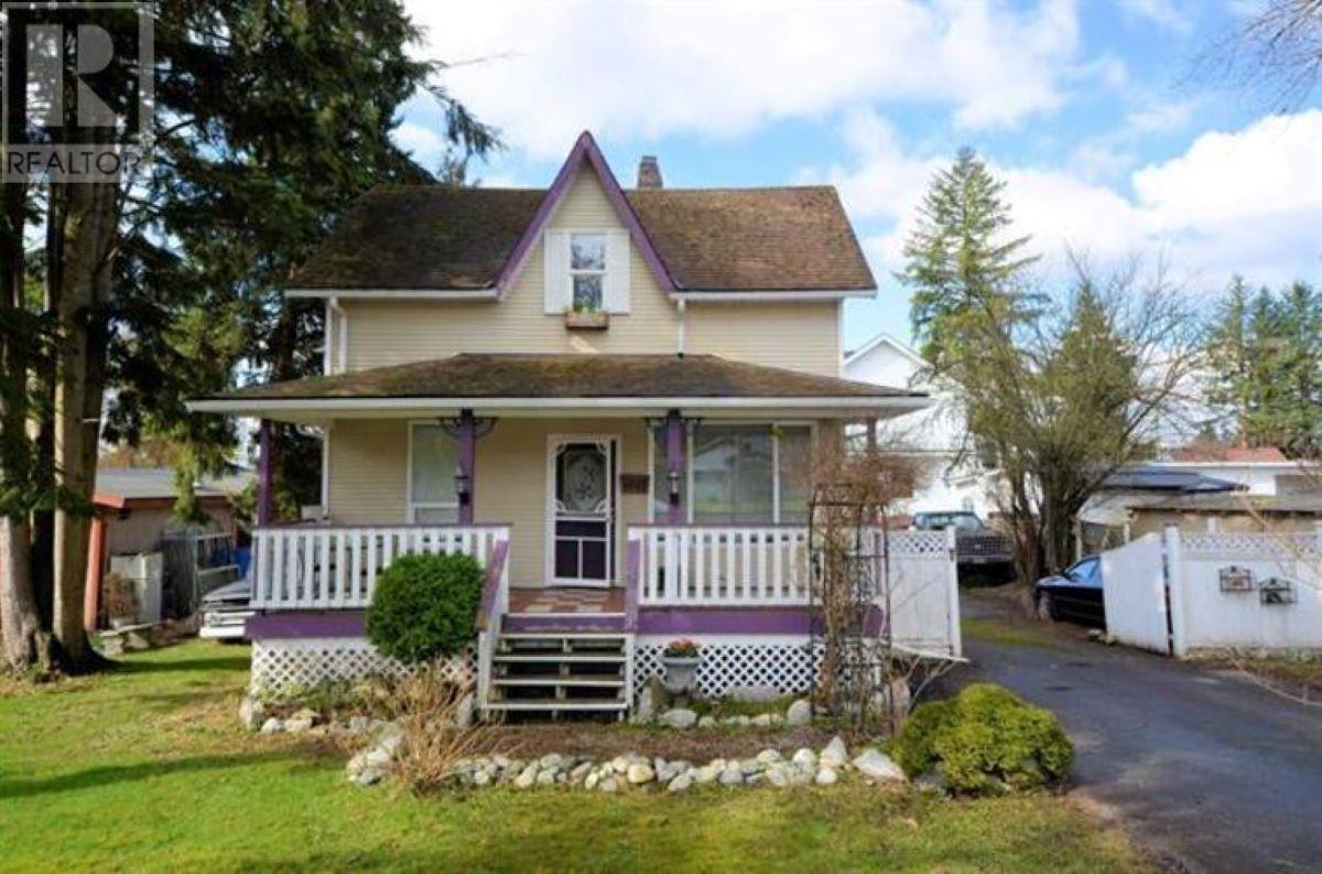 11281 207 Street, Maple Ridge, British Columbia  V2X 1W2 - Photo 1 - R2866254