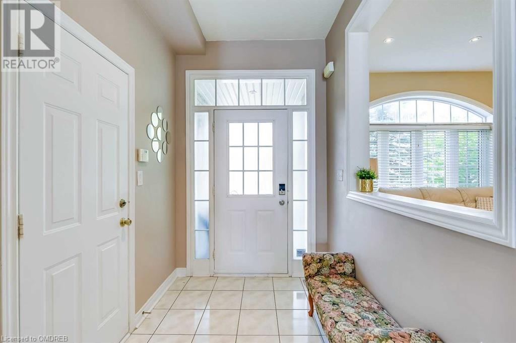 5690 Freshwater Drive, Mississauga, Ontario  L5M 7G2 - Photo 4 - 40566457