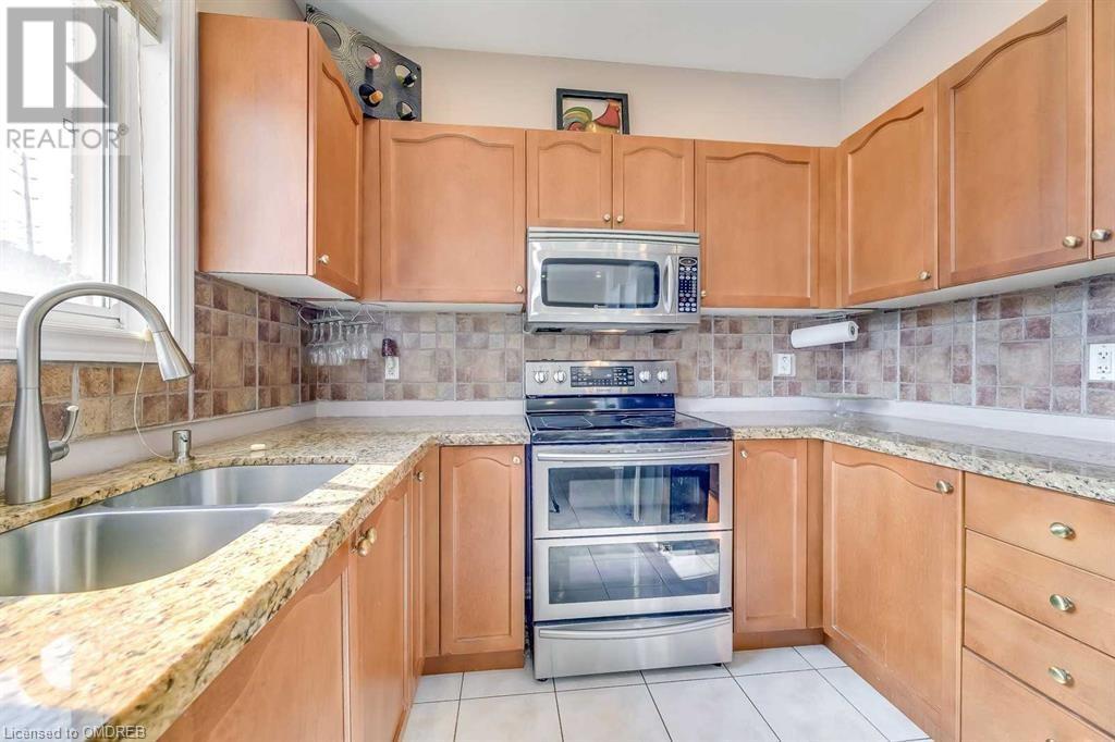 5690 Freshwater Drive, Mississauga, Ontario  L5M 7G2 - Photo 12 - 40566457