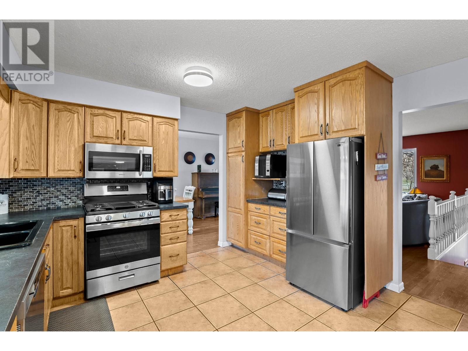 2828 Long Lake Road, Kamloops, British Columbia  V0E 2A0 - Photo 29 - 177582