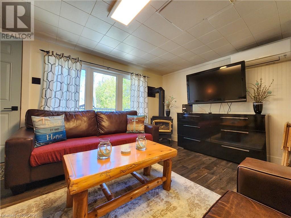 120 Lake Road, Georgian Bluffs, Ontario  N0H 2T0 - Photo 25 - 40554791