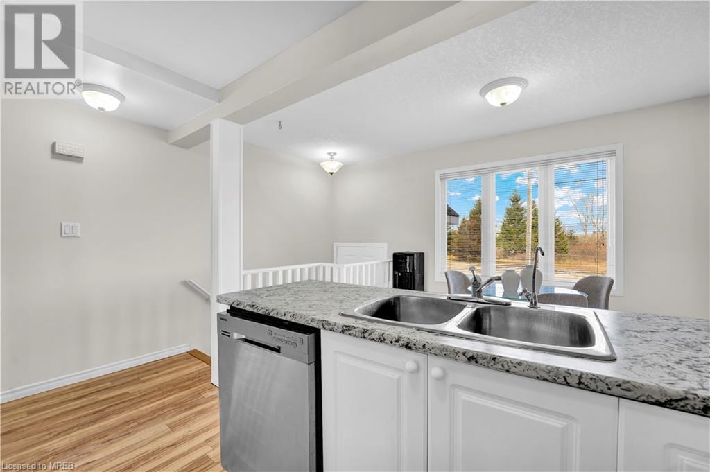 601 Columbia Forest Boulevard Unit# 10, Waterloo, Ontario  N2V 2K7 - Photo 15 - 40566159