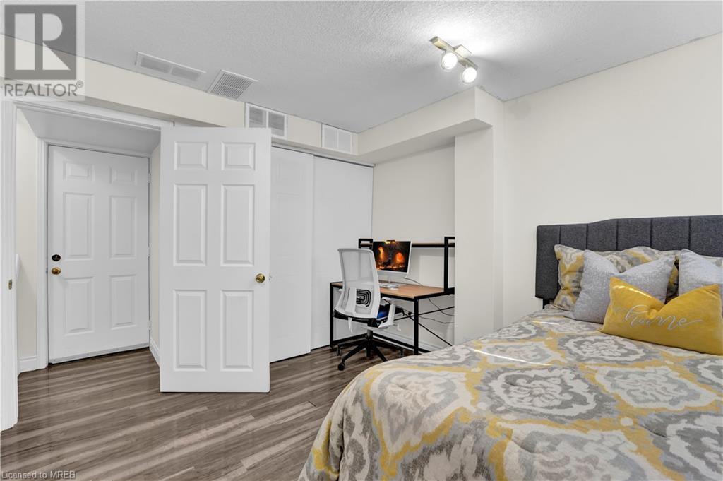601 Columbia Forest Boulevard Unit# 10, Waterloo, Ontario  N2V 2K7 - Photo 35 - 40566159