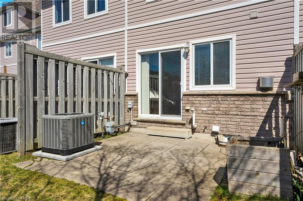 601 Columbia Forest Boulevard Unit# 10, Waterloo, Ontario  N2V 2K7 - Photo 37 - 40566159