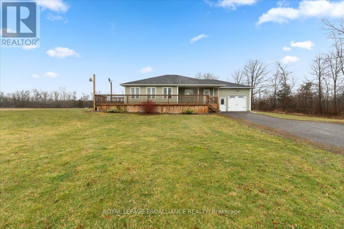 556 WATER RD, prince edward county, Ontario
