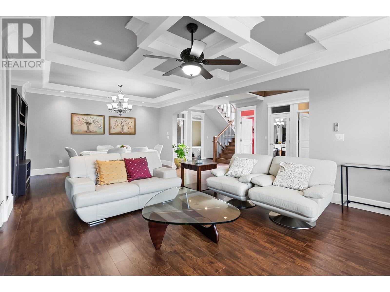 8222 19th Avenue, Burnaby, British Columbia  V3N 1G6 - Photo 5 - R2866351