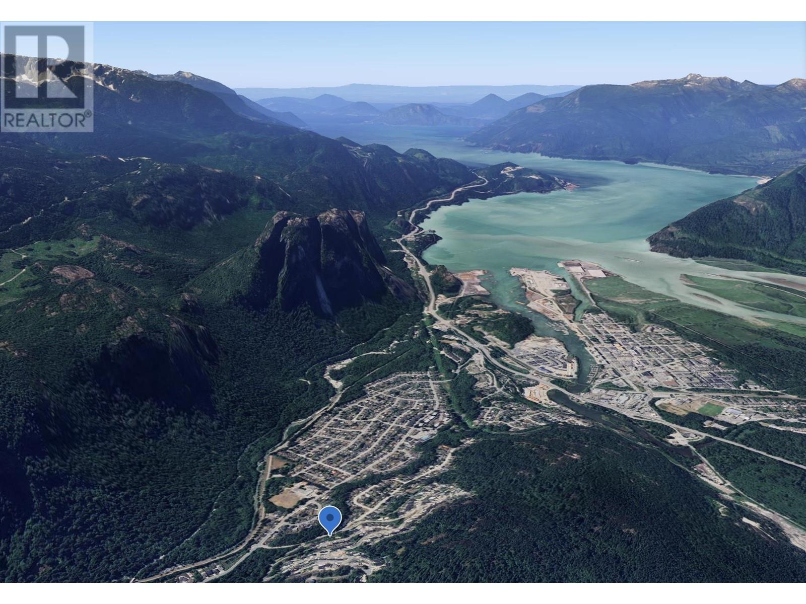 2240 Wind Sail Place, Squamish, British Columbia  V8B 0T6 - Photo 3 - R2866584