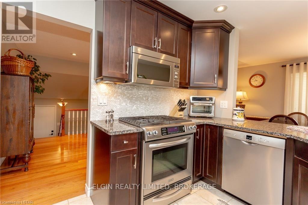 105 Dufferin St, Central Elgin, Ontario  N0L 1B0 - Photo 10 - X8131338