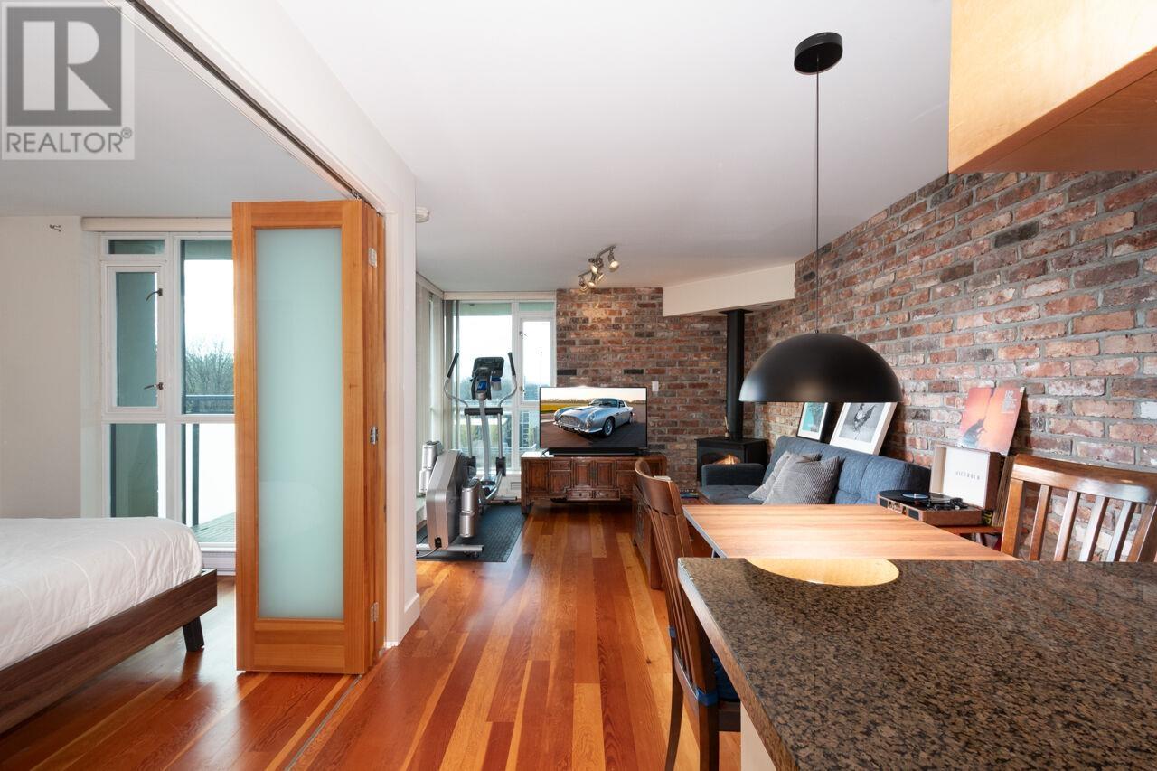 407 2515 Ontario Street, Vancouver, British Columbia  V5T 4V4 - Photo 2 - R2866537