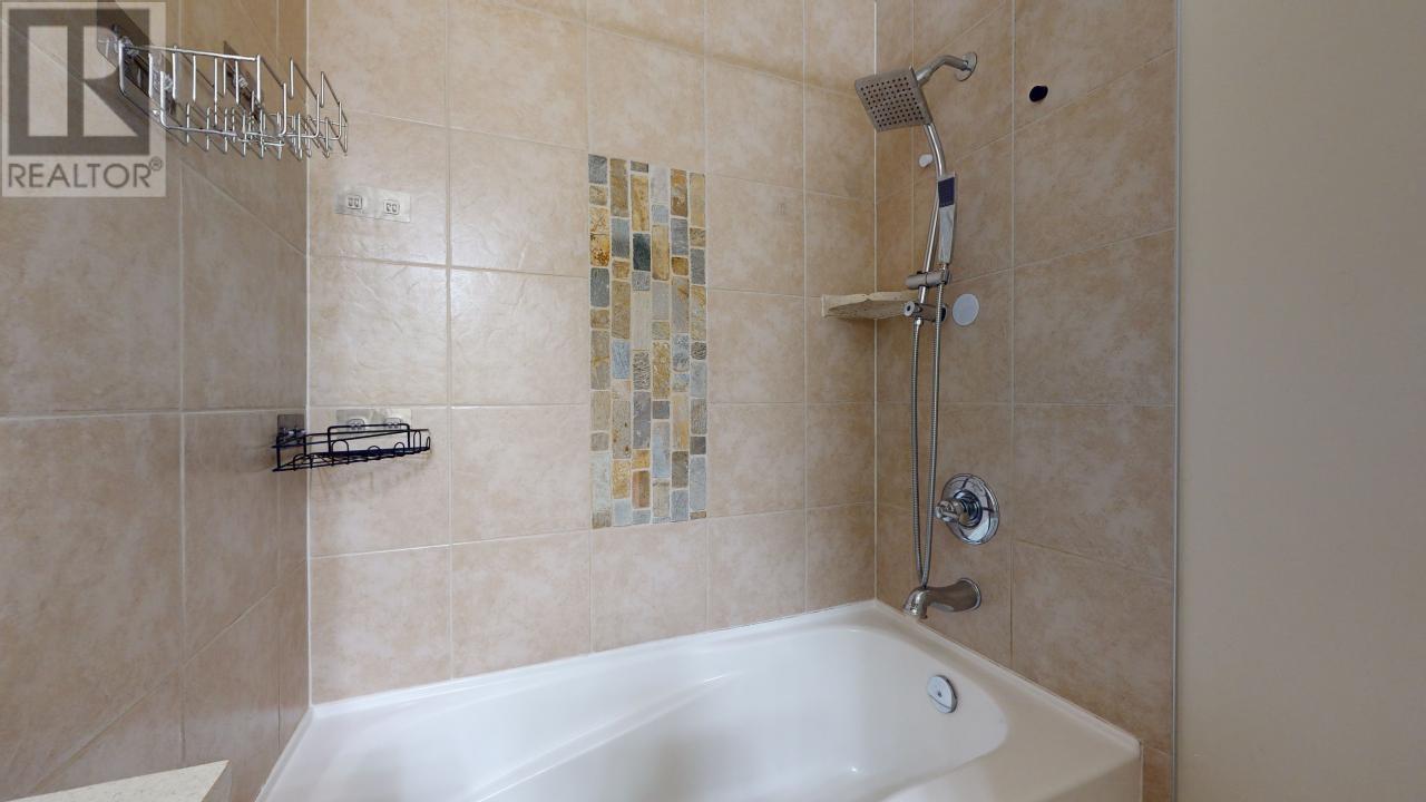 206 1211 Village Green Way, Squamish, British Columbia  V8B 0R7 - Photo 34 - R2866562