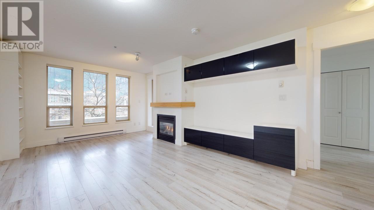 206 1211 Village Green Way, Squamish, British Columbia  V8B 0R7 - Photo 6 - R2866562