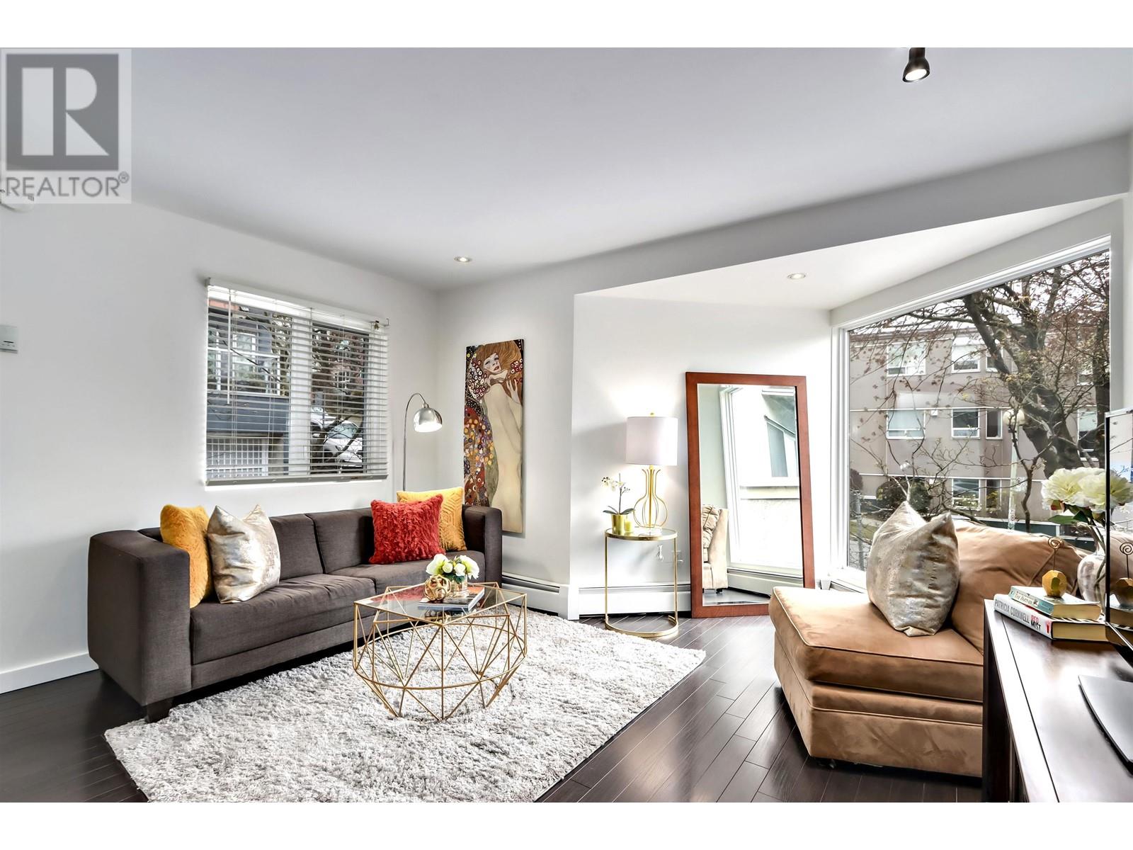 28 870 W 7th Avenue, Vancouver, British Columbia  V5Z 4C1 - Photo 2 - R2866617
