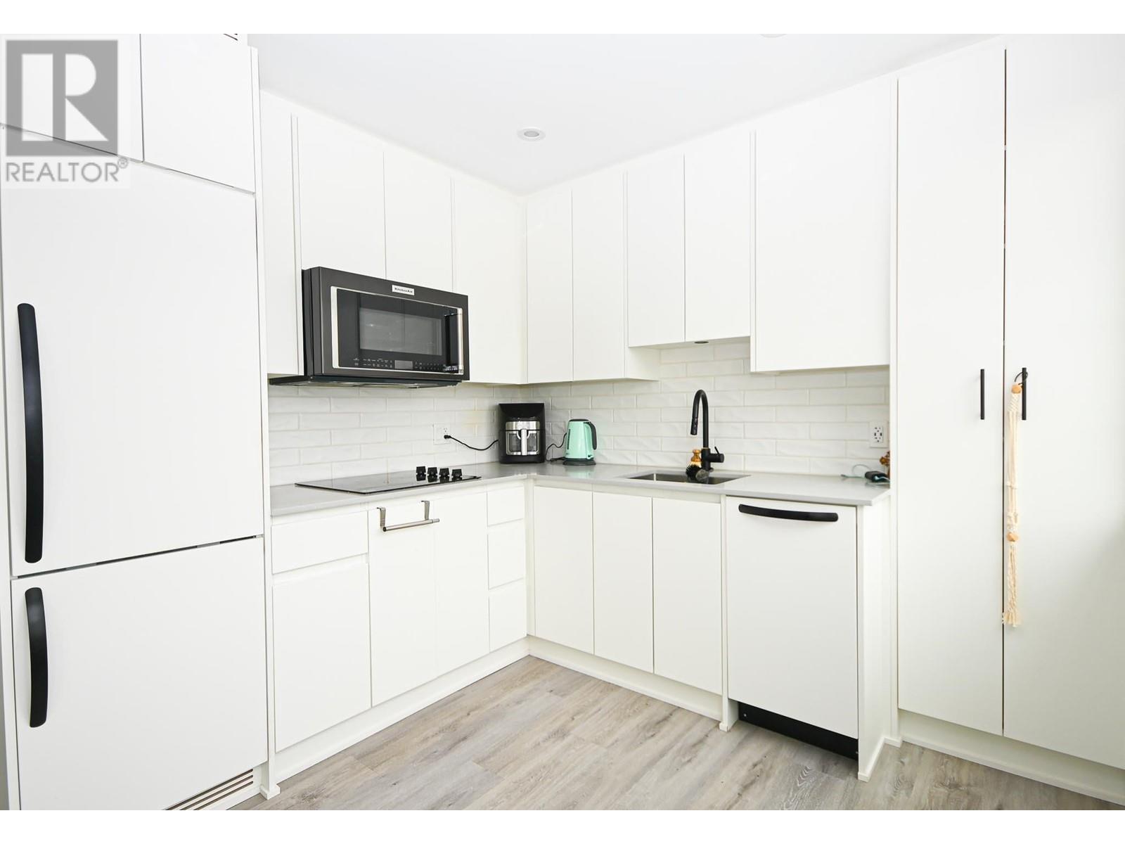 1402 2180 Kelly Avenue, Port Coquitlam, British Columbia  V3C 0S6 - Photo 4 - R2866625