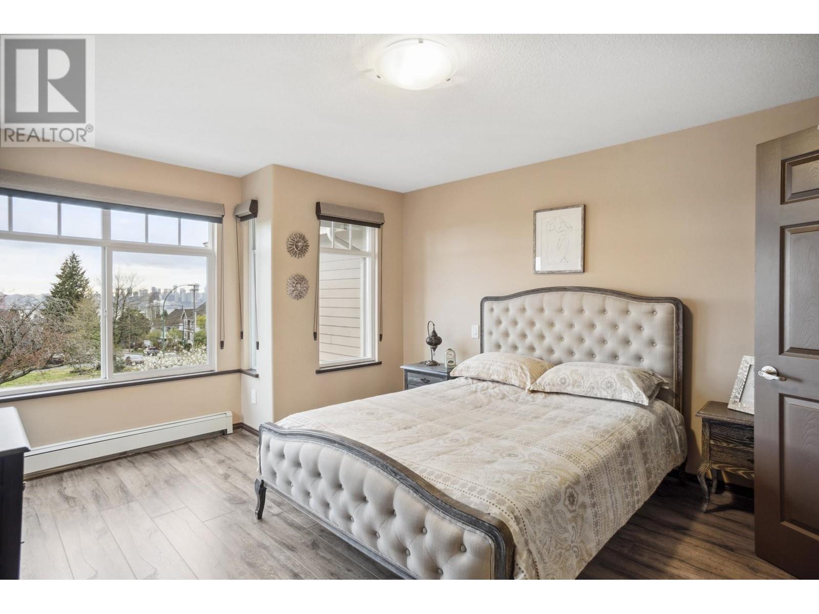 302 E 6th Street, North Vancouver, British Columbia  V7L 1P6 - Photo 12 - R2866631
