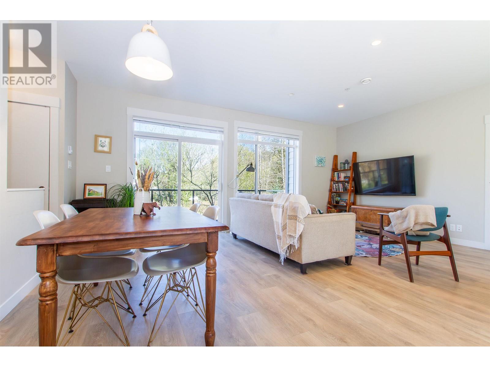 25 38684 Buckley Avenue, Squamish, British Columbia  V8B 0M4 - Photo 4 - R2866636