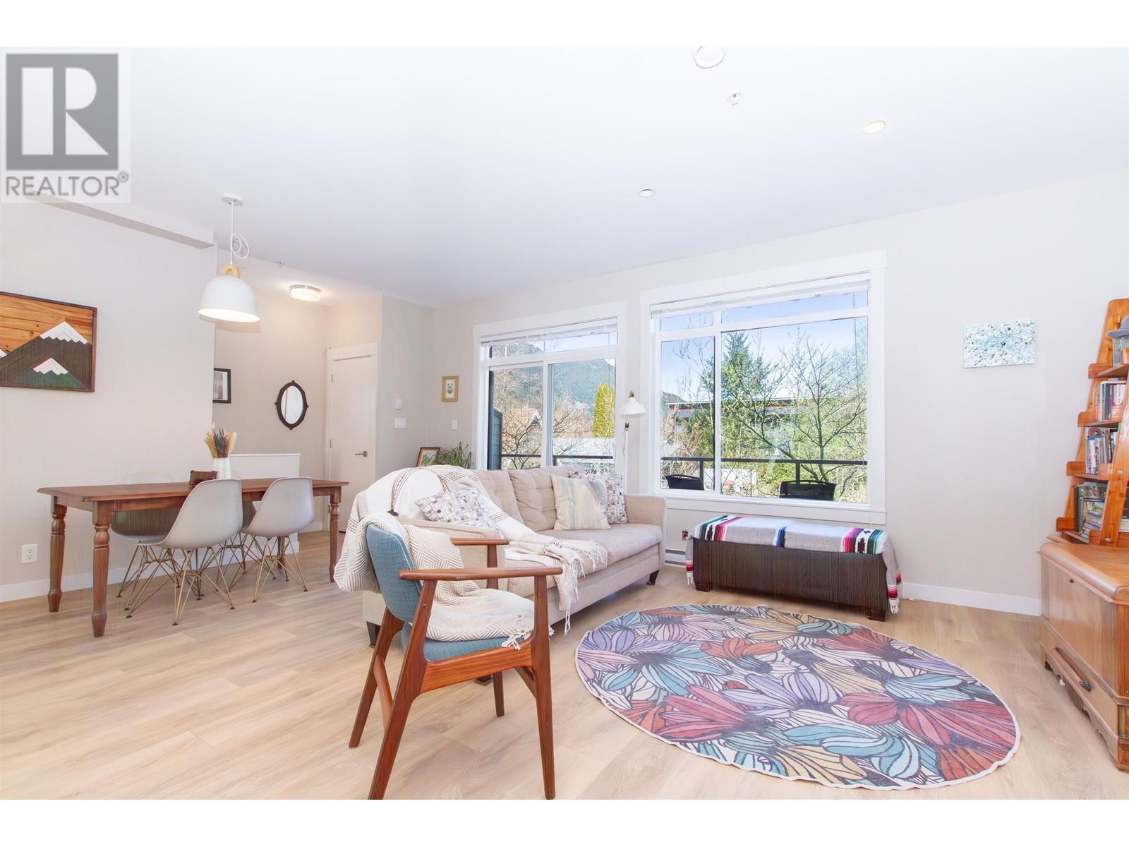 25 38684 Buckley Avenue, Squamish, British Columbia  V8B 0M4 - Photo 5 - R2866636