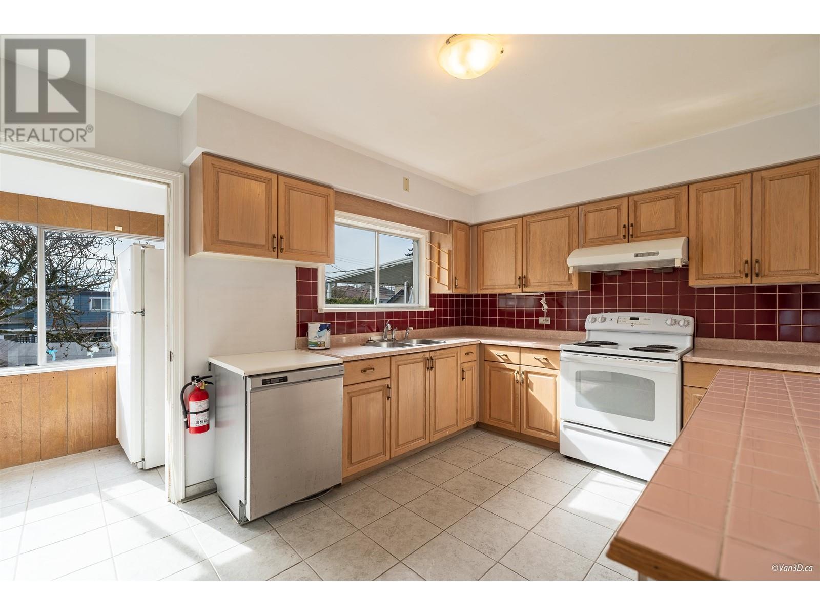 122 W 47th Avenue, Vancouver, British Columbia  V5Y 2X9 - Photo 13 - R2866599