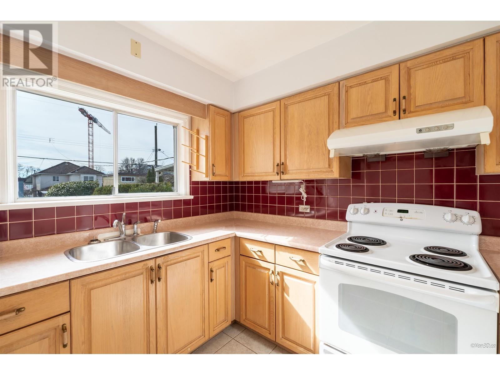 122 W 47th Avenue, Vancouver, British Columbia  V5Y 2X9 - Photo 15 - R2866599