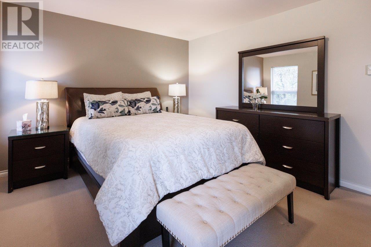 1517 Islandview Drive, Gibsons, British Columbia  V0N 1V5 - Photo 14 - R2866620