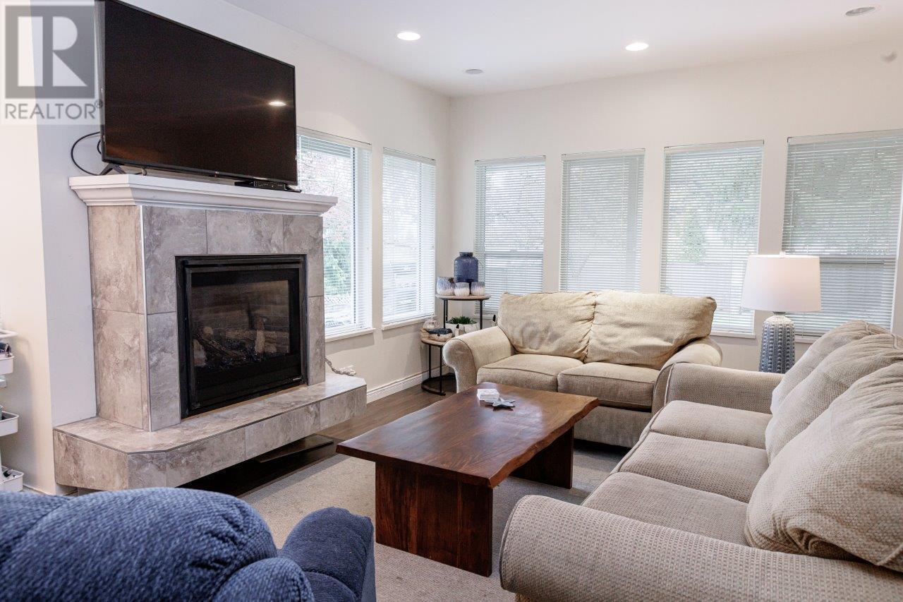 1517 Islandview Drive, Gibsons, British Columbia  V0N 1V5 - Photo 22 - R2866620
