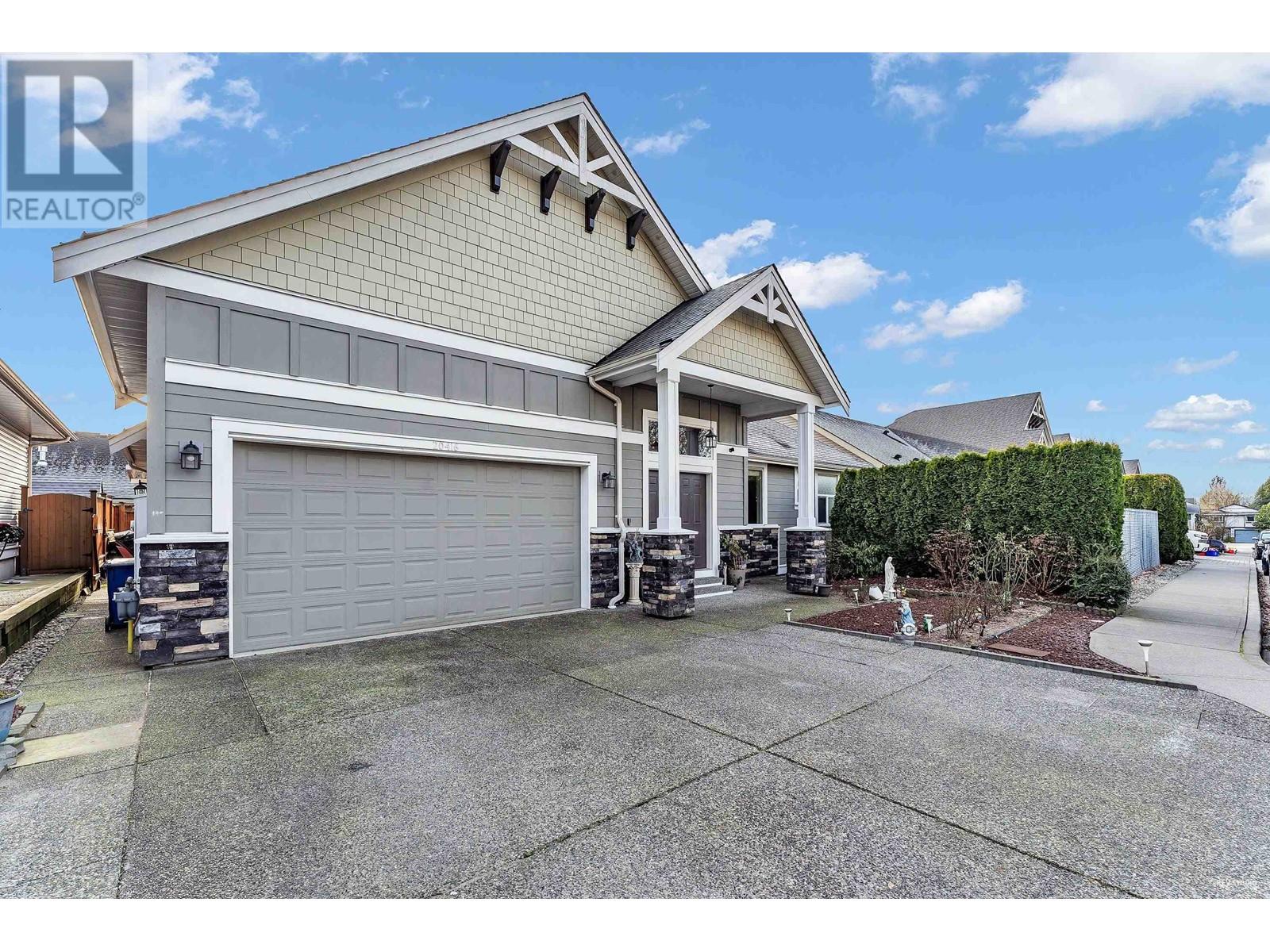 20416 121b Avenue, Maple Ridge, British Columbia  V2X 2Z5 - Photo 2 - R2866652