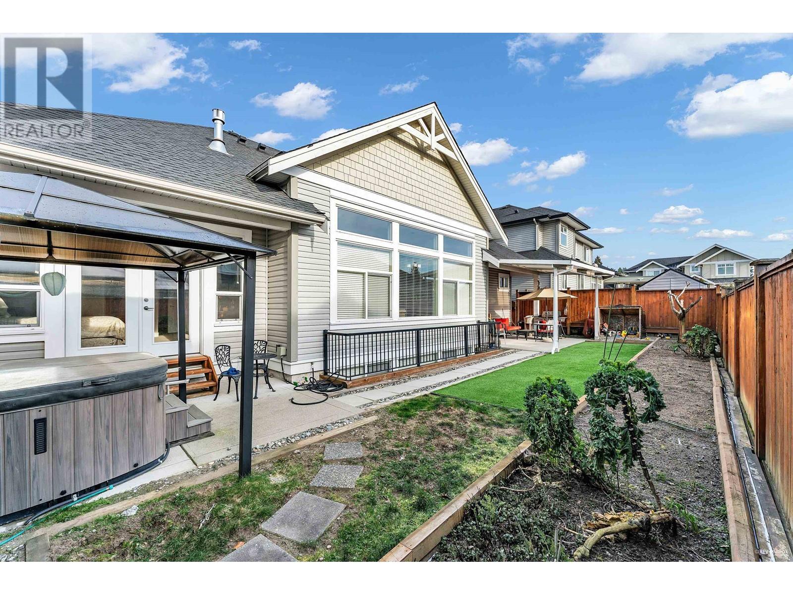 20416 121b Avenue, Maple Ridge, British Columbia  V2X 2Z5 - Photo 6 - R2866652