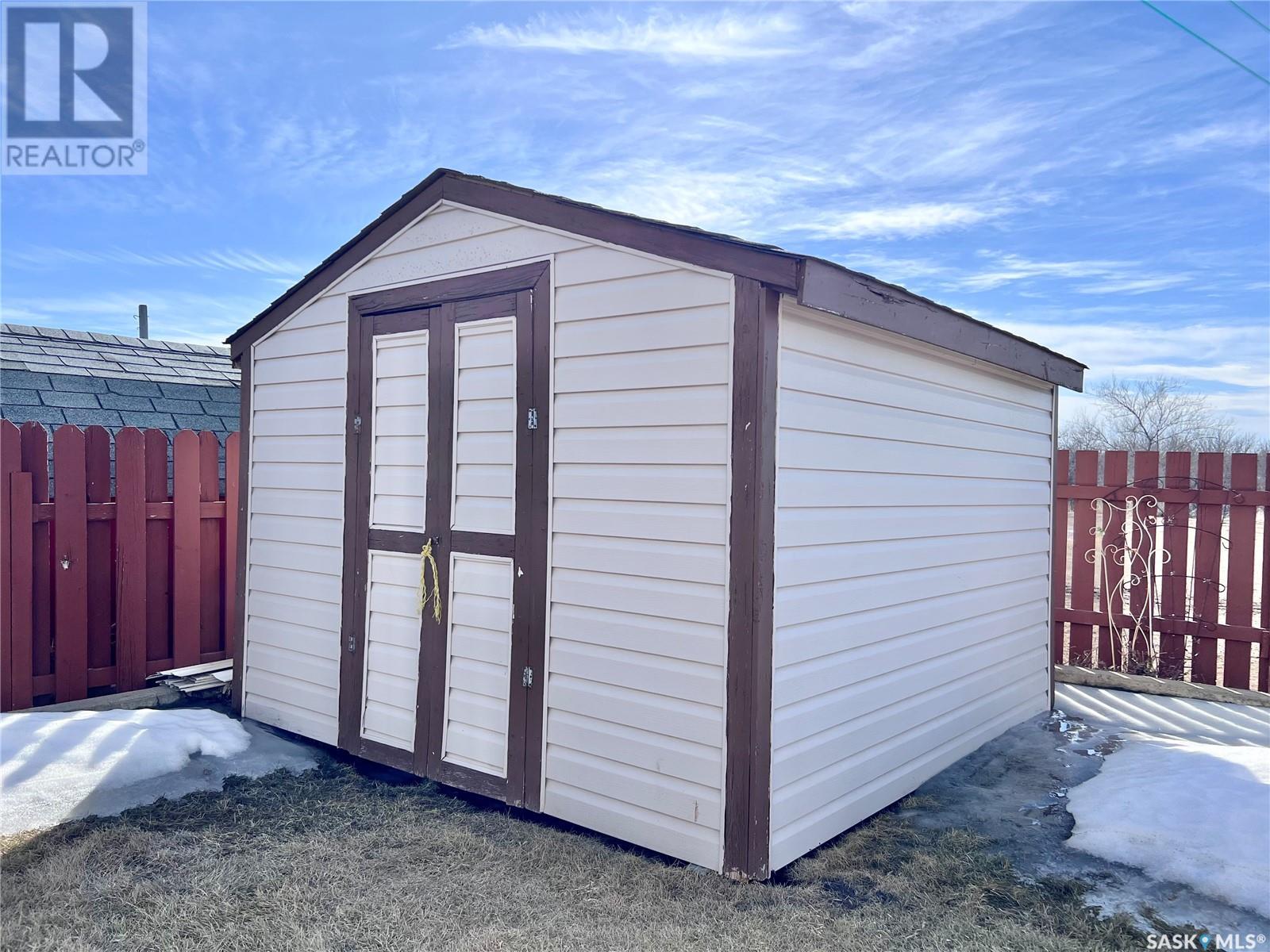 8 Maple Place, Outlook, Saskatchewan  S0L 2N0 - Photo 47 - SK964967