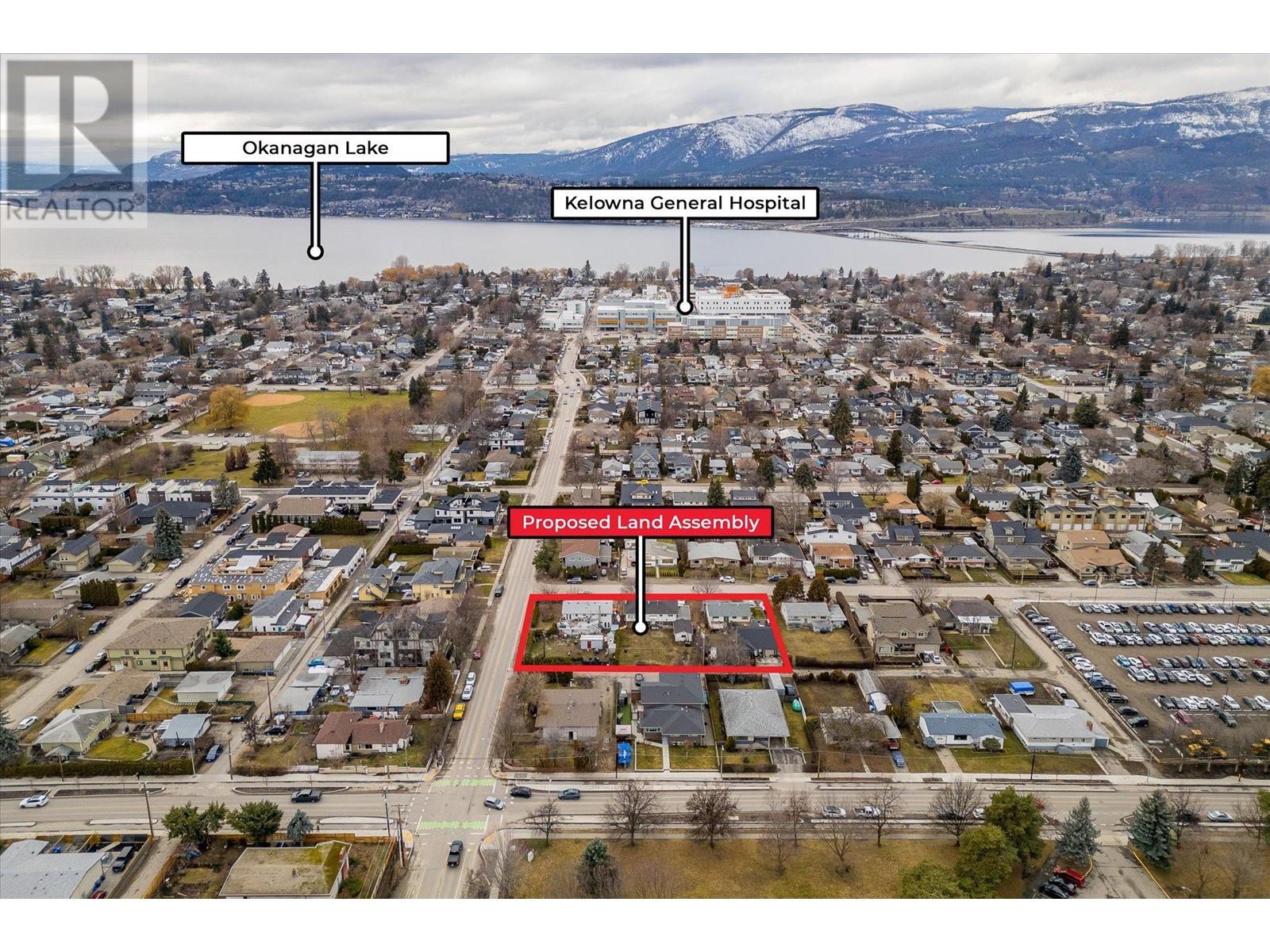 2261 Burnett Street Kelowna Photo 4