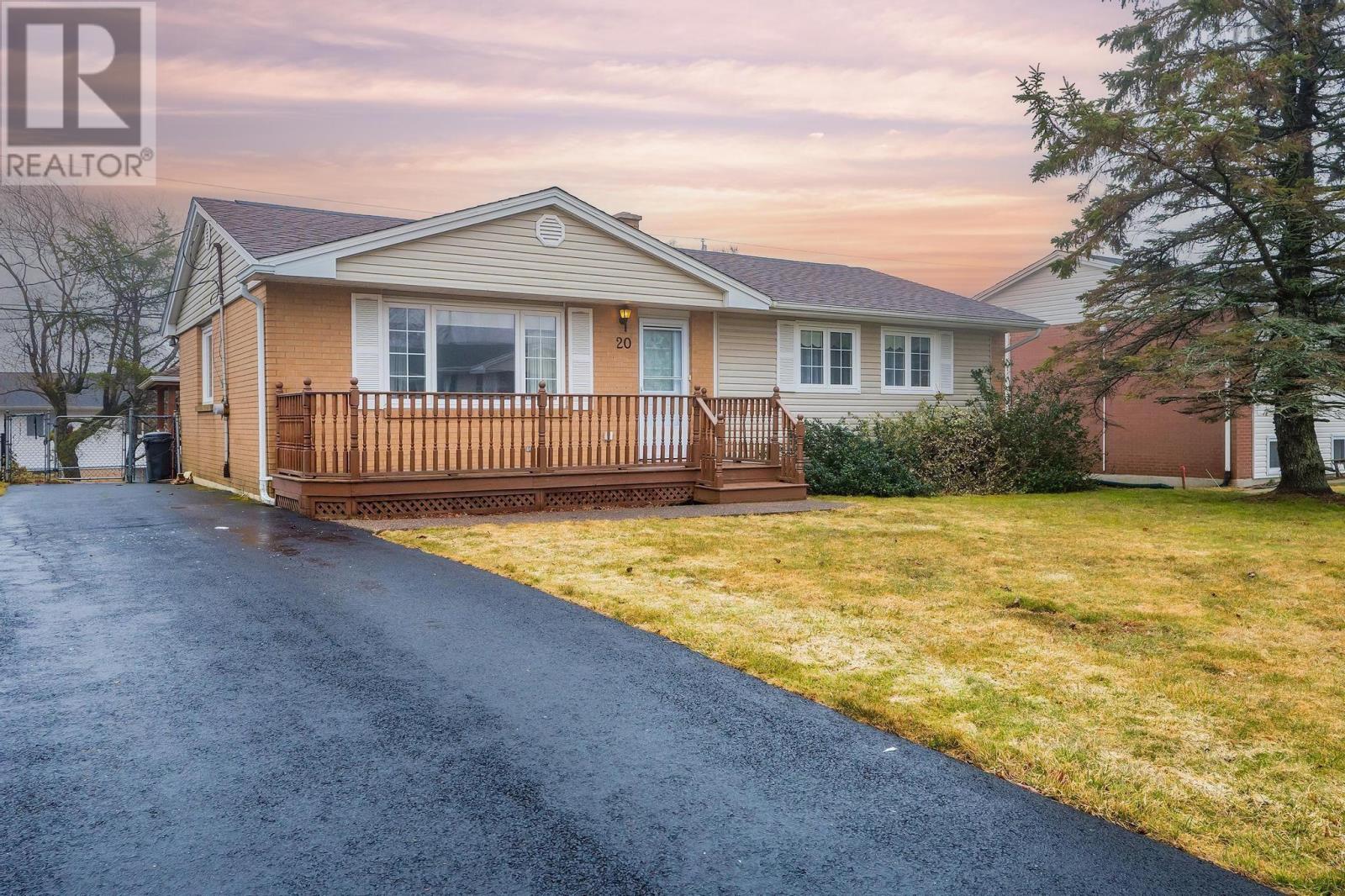 20 Aspen Way Crescent, Dartmouth, Nova Scotia  B2V 1H8 - Photo 1 - 202406165