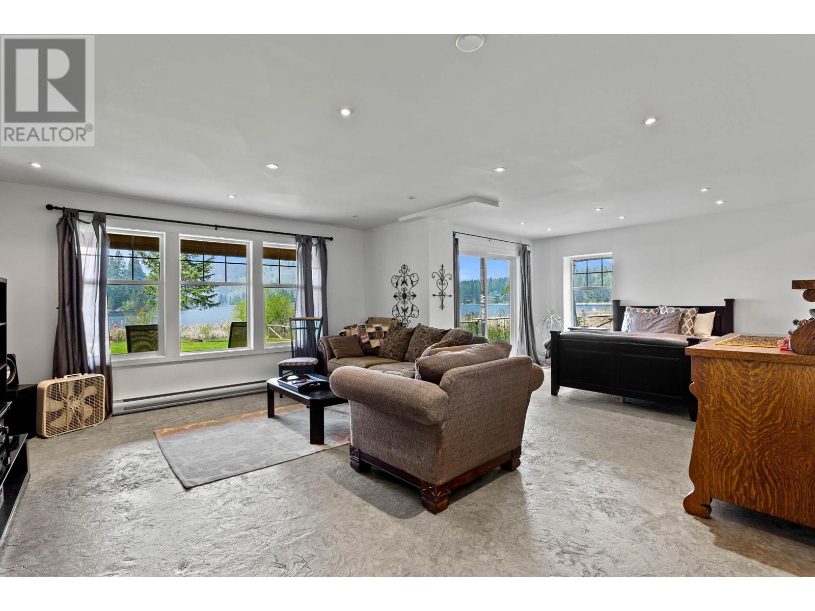 3461 Red Lake Drive, Kamloops, British Columbia   - Photo 24 - 177590