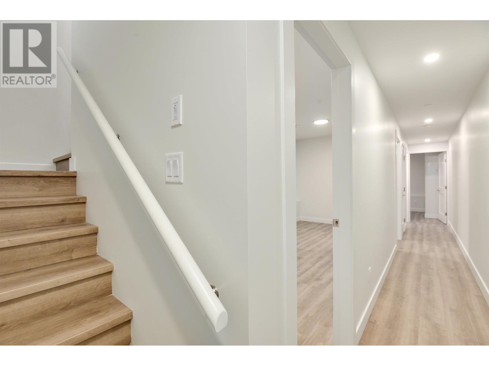 1938 Graveley Street, Vancouver, British Columbia  V5L 3B4 - Photo 14 - R2866671